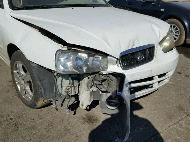 KMHDN45DX3U543287 - 2003 HYUNDAI ELANTRA GL WHITE photo 9