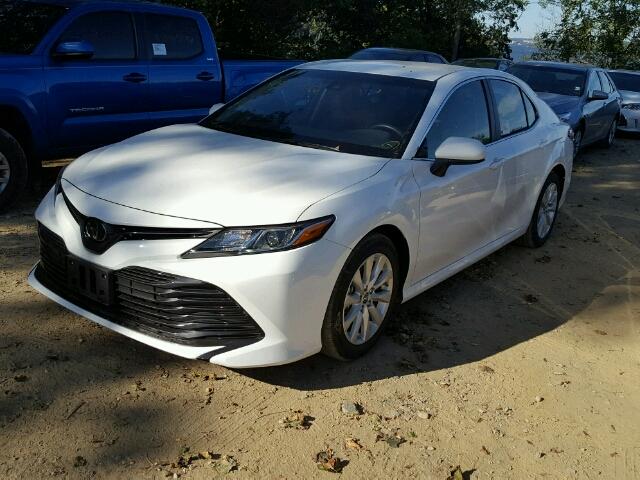 JTNB11HK9J3004433 - 2018 TOYOTA CAMRY L 白色 照片 2