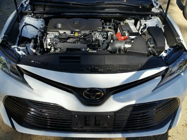 JTNB11HK9J3004433 - 2018 TOYOTA CAMRY L WHITE photo 7