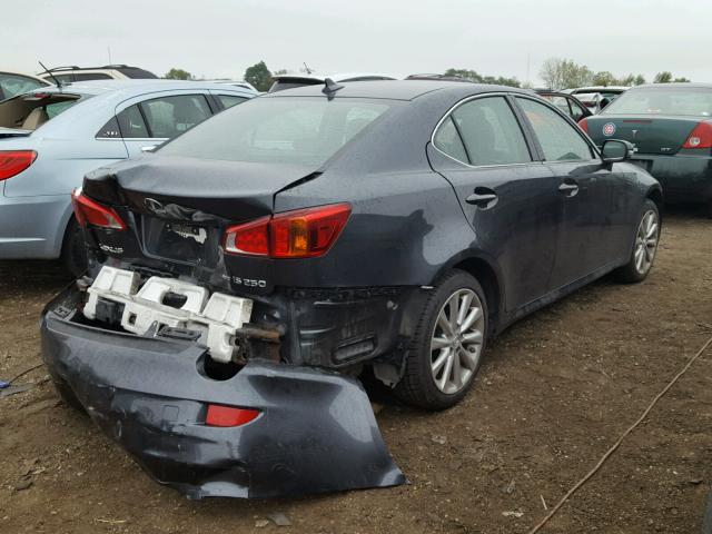 JTHCK262792029619 - 2009 LEXUS IS GRAY photo 4