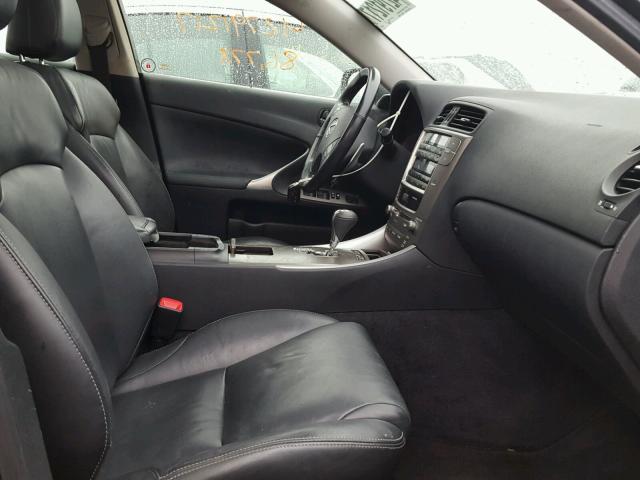 JTHCK262792029619 - 2009 LEXUS IS GRAY photo 5