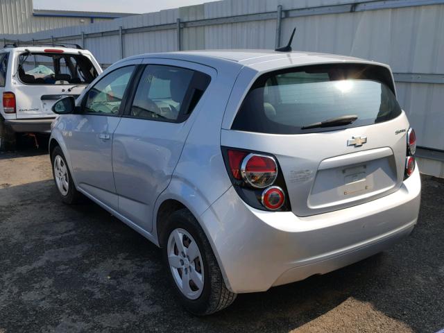1G1JB6SH9D4132220 - 2013 CHEVROLET SONIC LS 银色 照片 3