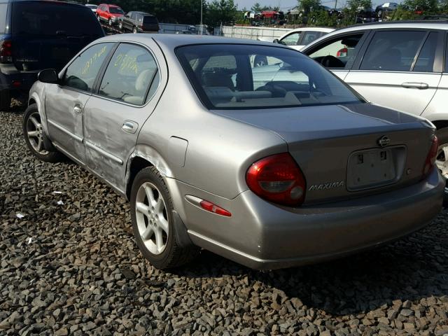 JN1CA31D11T816022 - 2001 NISSAN MAXIMA GXE SILVER photo 3