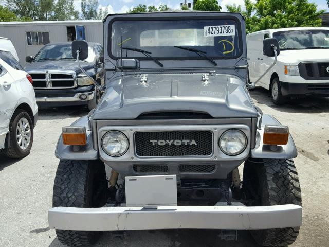 FJ40937975 - 1983 TOYOTA FJ40 GRAY photo 10