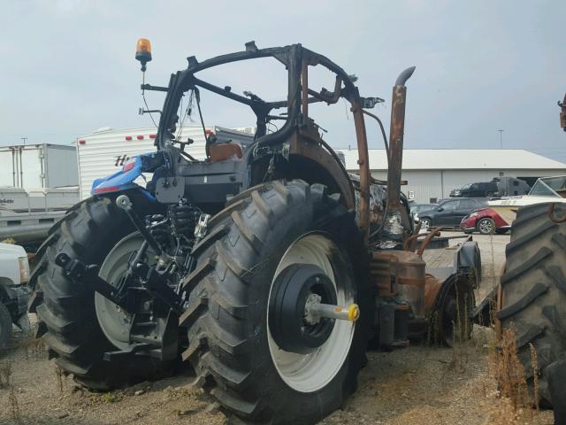 HACT7210HJE101753 - 2018 CASE TRACTOR BLUE photo 4