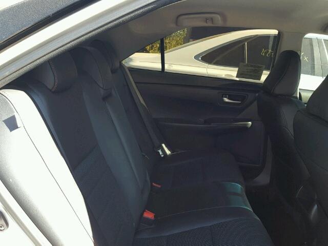 4T1BF1FK8HU411331 - 2017 TOYOTA CAMRY LE ნაცრისფერი ფოტო 6