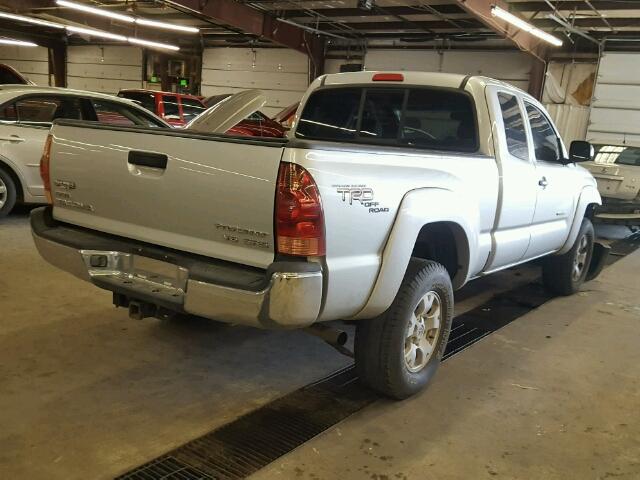 5TETU62N16Z152861 - 2006 TOYOTA TACOMA PRE SILVER photo 4