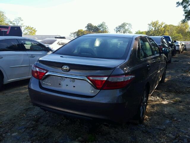 4T1BF1FK1HU429184 - 2017 TOYOTA CAMRY LE გრაფიტი ფოტო 4