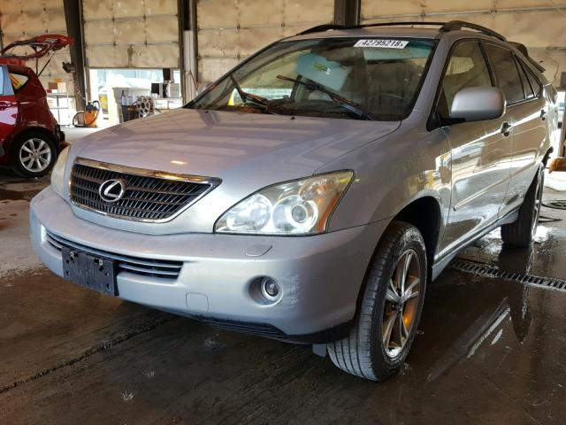 JTJGW31U560002901 - 2006 LEXUS RX 400 SILVER photo 2