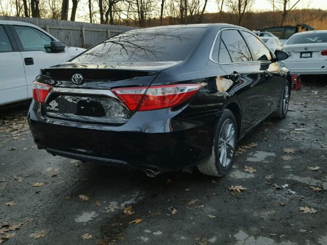 4T1BF1FK2HU695457 - 2017 TOYOTA CAMRY LE BLACK photo 4