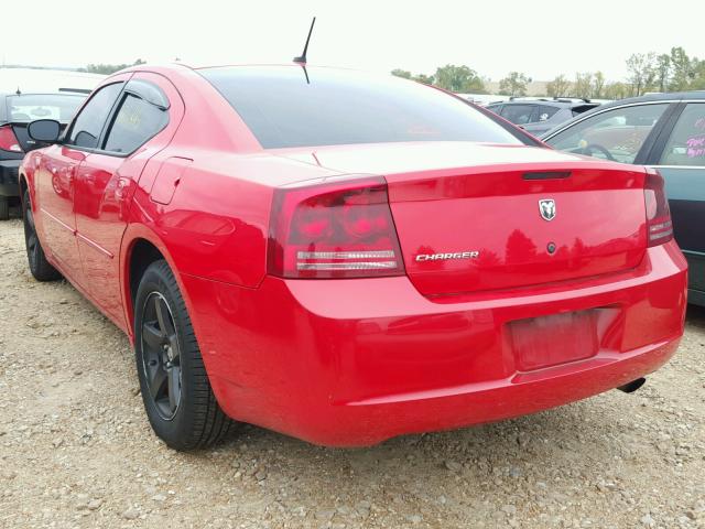 2B3LA43G18H199028 - 2008 DODGE CHARGER RED photo 3