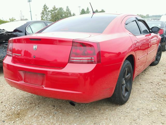 2B3LA43G18H199028 - 2008 DODGE CHARGER RED photo 4