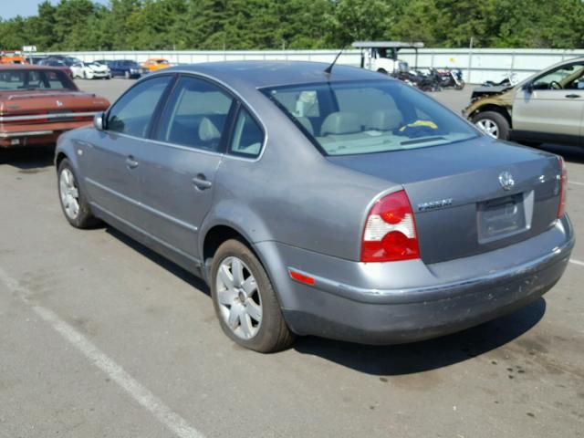 WVWRH63B32P126542 - 2002 VOLKSWAGEN PASSAT GLX GRAY photo 3