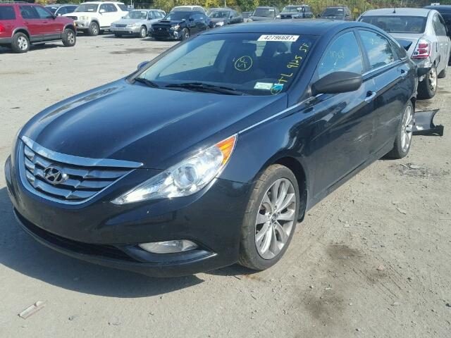 5NPEC4AC7BH109428 - 2011 HYUNDAI SONATA SE BLACK photo 2