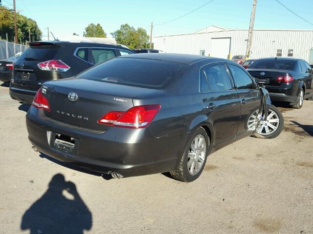 4T1BK36B56U086769 - 2006 TOYOTA AVALON XL GRAY photo 4