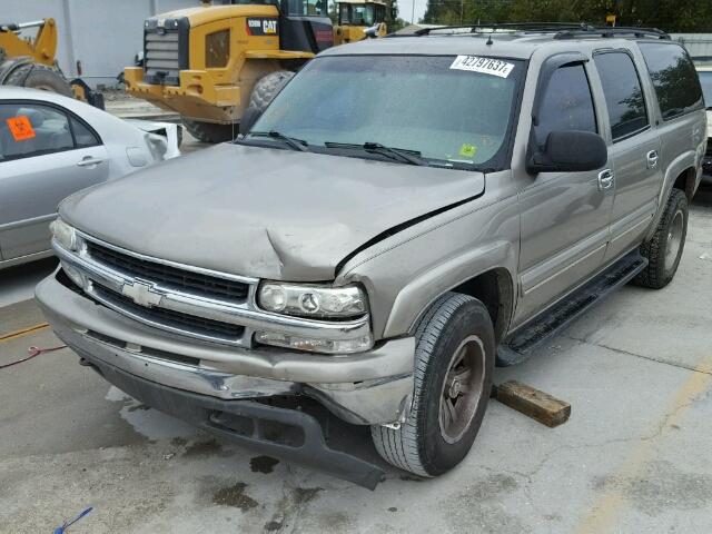 1GNEC16Z22J244651 - 2002 CHEVROLET SUBURBAN BEIGE photo 2