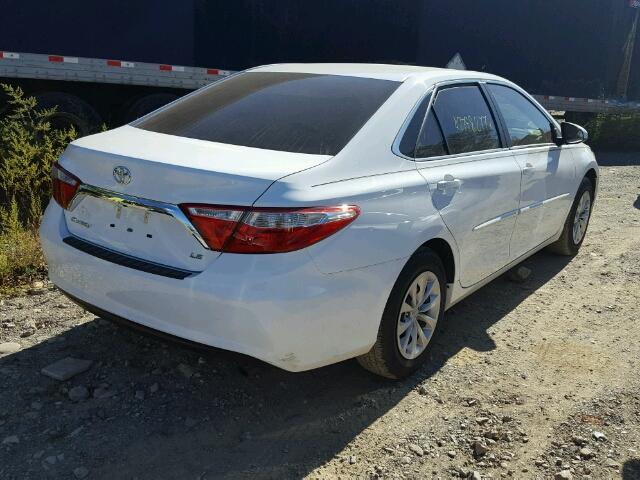 4T1BF1FK7HU714603 - 2017 TOYOTA CAMRY LE 白色 照片 4