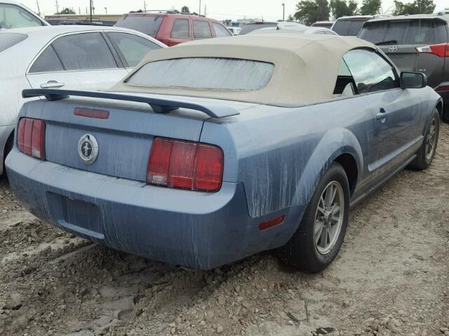 1ZVFT84N955167230 - 2005 FORD MUSTANG BLUE photo 4