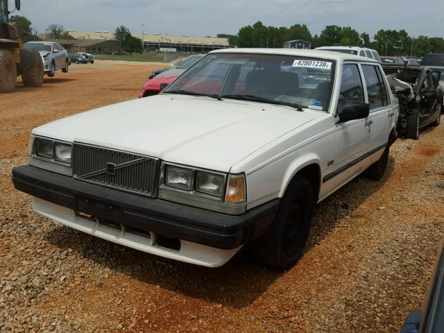 YV1FX8848K2335794 - 1989 VOLVO 740 GL WHITE photo 2