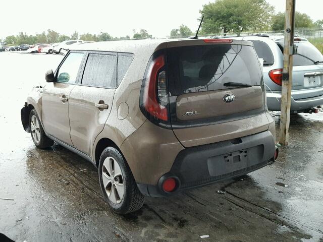 KNDJN2A29F7213983 - 2015 KIA SOUL BROWN photo 3