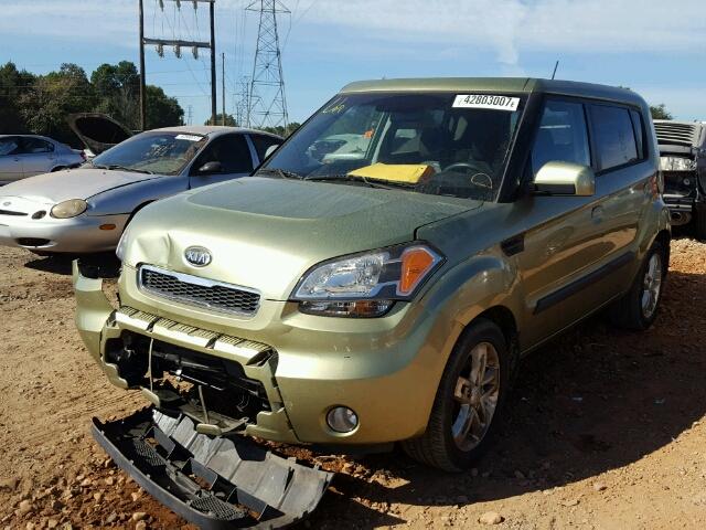 KNDJT2A26A7044276 - 2010 KIA SOUL + GREEN photo 2