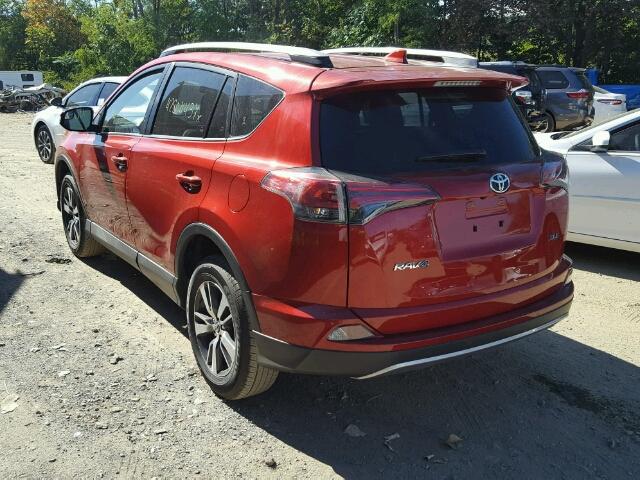 JTMWFREV1HJ128979 - 2017 TOYOTA RAV4 XLE MAROON photo 3