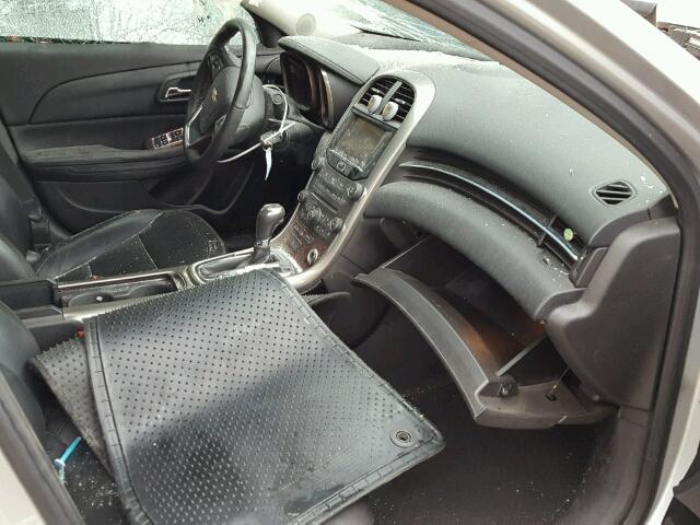 1G11H5SAXDF215039 - 2013 CHEVROLET MALIBU LTZ 银色 照片 5