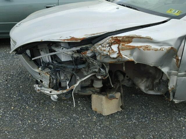 JTHBF30G620041160 - 2002 LEXUS ES 300 SILVER photo 9