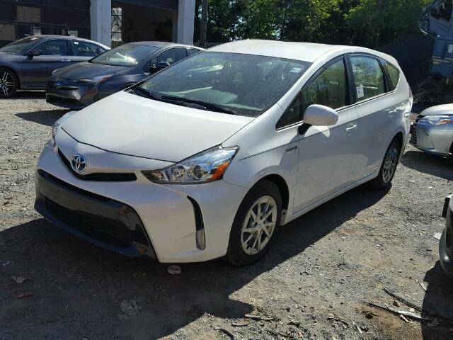 JTDZN3EU4HJ057121 - 2017 TOYOTA PRIUS V WHITE photo 2