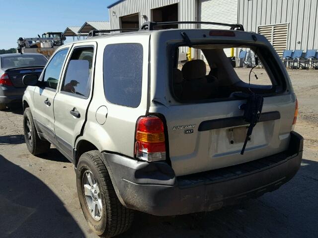 1FMYU03165DA09423 - 2005 FORD ESCAPE XLT SILVER photo 3