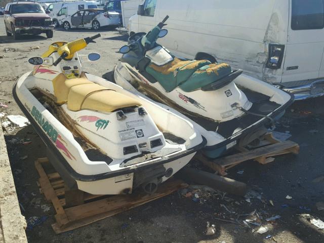 00000ZZNE8308D696 - 1996 SEAD JETSKI TWO TONE photo 3