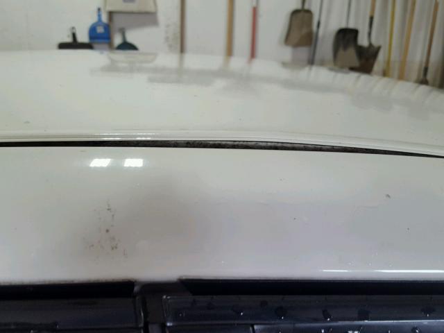 2G1WF52E819316969 - 2001 CHEVROLET IMPALA WHITE photo 9