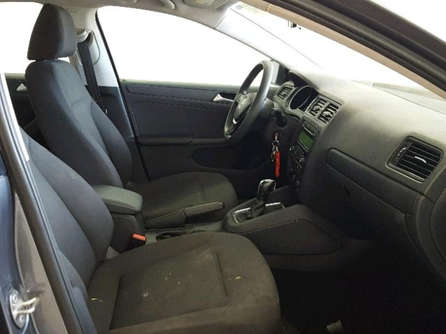 3VW2K7AJ7FM217082 - 2015 VOLKSWAGEN JETTA BASE 灰色 照片 5