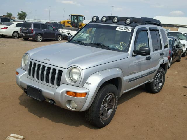 1J4GL38K34W109997 - 2004 JEEP LIBERTY RE SILVER photo 2