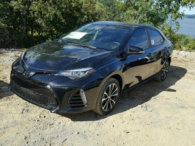 5YFBURHE5HP690203 - 2017 TOYOTA COROLLA L BLACK photo 2