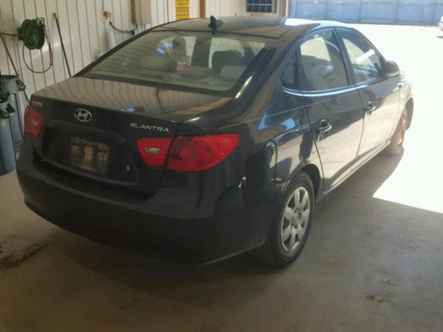 KMHDU46D49U667338 - 2009 HYUNDAI ELANTRA GL BLACK photo 4