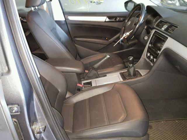 1VWBH7A32CC020320 - 2012 VOLKSWAGEN PASSAT SE SILVER photo 5