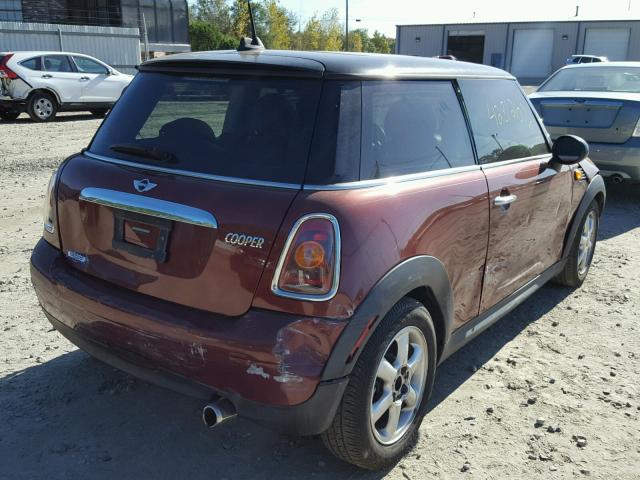 WMWMF33539TT69811 - 2009 MINI COOPER RED photo 4