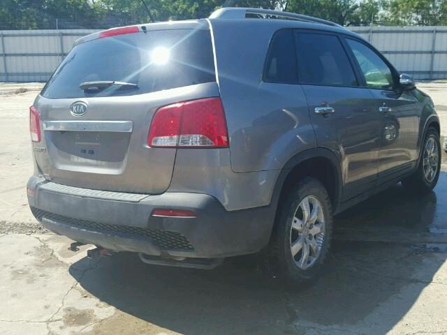 5XYKT4A68CG260851 - 2012 KIA SORENTO BA CHARCOAL photo 4