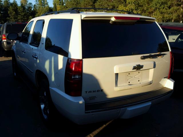 1GNFK33069R297941 - 2009 CHEVROLET TAHOE WHITE photo 3