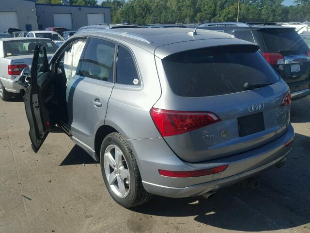 WA1VKAFP2AA035512 - 2010 AUDI Q5 PRESTIG SILVER photo 3