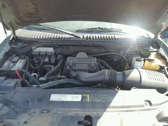 5LMFU27525LJ18321 - 2005 LINCOLN NAVIGATOR მწვანე ფოტო 7