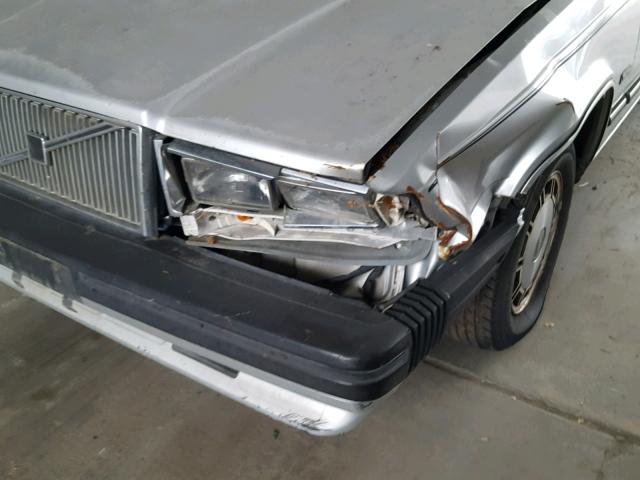 YV1FX8854F1006806 - 1985 VOLVO 745 GLE SILVER photo 9