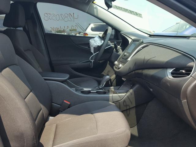 1G1ZB5ST1HF237278 - 2017 CHEVROLET MALIBU LS ნაცრისფერი ფოტო 5