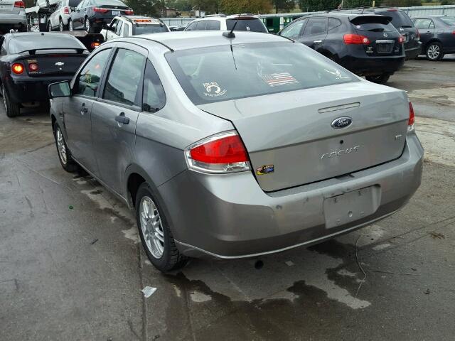 1FAHP35N48W296188 - 2008 FORD FOCUS GRAY photo 3