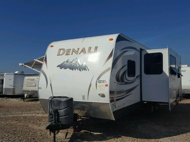 47CTD1N28CP628254 - 2012 DUTC DENALI WHITE photo 2