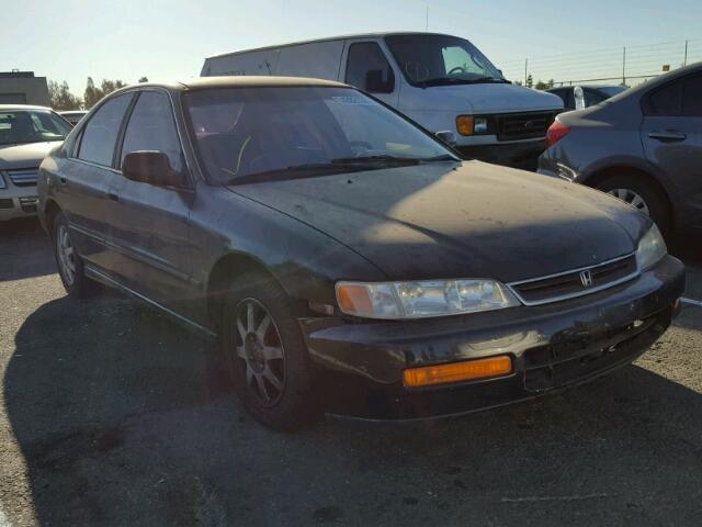 1HGCD563XVA208034 - 1997 HONDA ACCORD LX BLACK photo 1