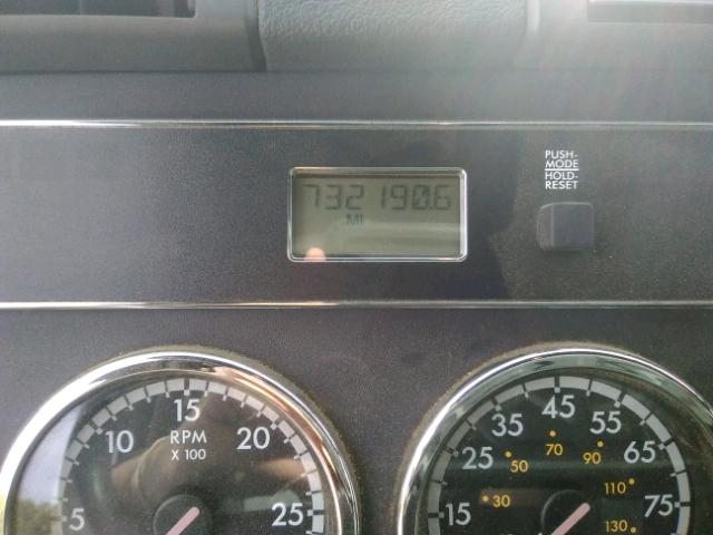 1FUJGLDR1BSAW9762 - 2011 FREIGHTLINER CASCADIA 1 WHITE photo 8