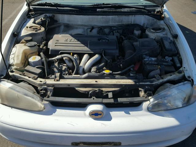 1Y1SK52871Z424903 - 2001 CHEVROLET GEO PRIZM WHITE photo 7