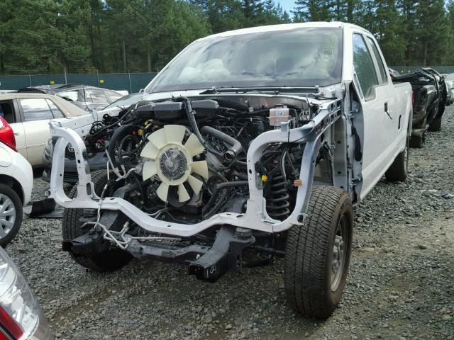 1FT7X2A67HEC98554 - 2017 FORD F250 SUPER WHITE photo 2